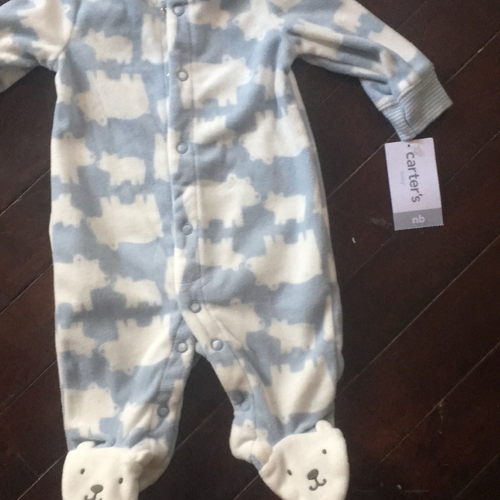 newborn baby footsie